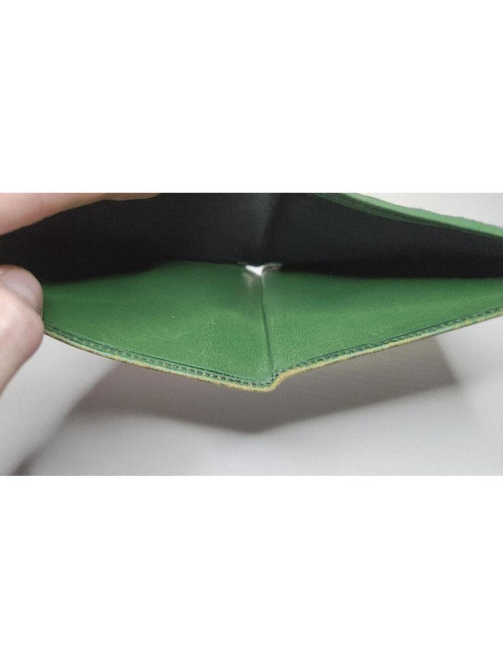 Louis Vuitton Epi Leather Bifold Wallet Green Men's Wallet - Picture 8 of 9